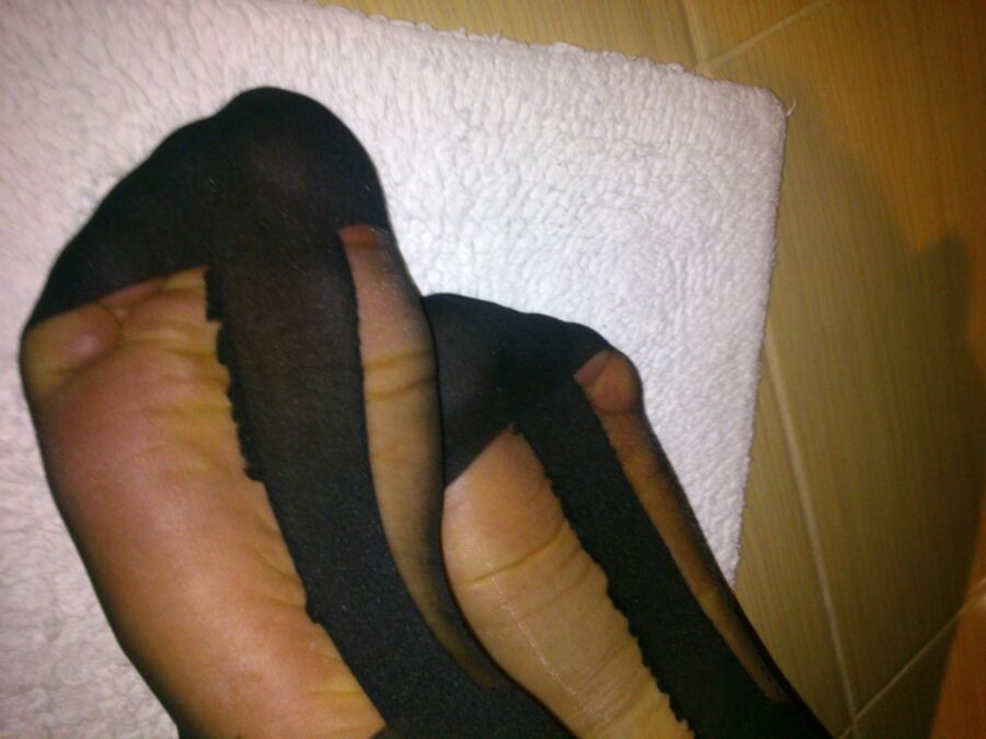 Free porn pics of Male feet in black nylons 4 of 5 pics