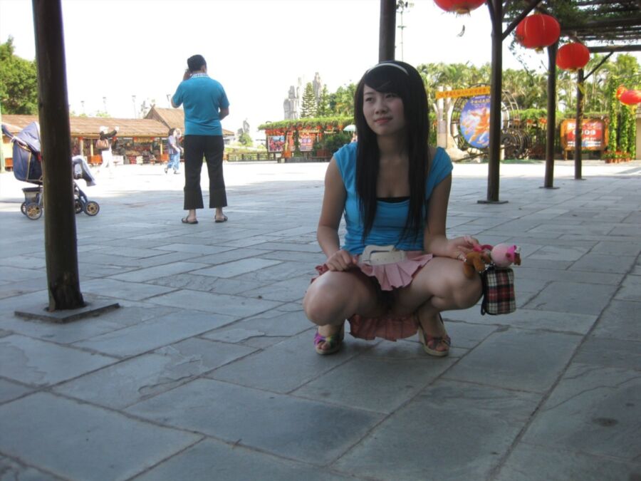WET CHINESE TEEN,asian spread ,flash outdoors,public upskirt 18 of 96 pics
