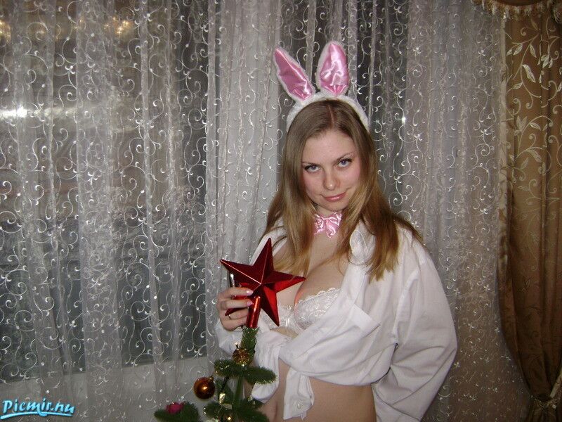 Russian Bunny 5 of 25 pics