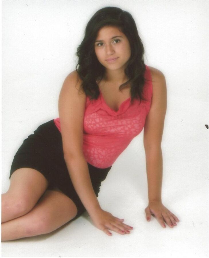 Latina Teen From Michigan 10 of 70 pics