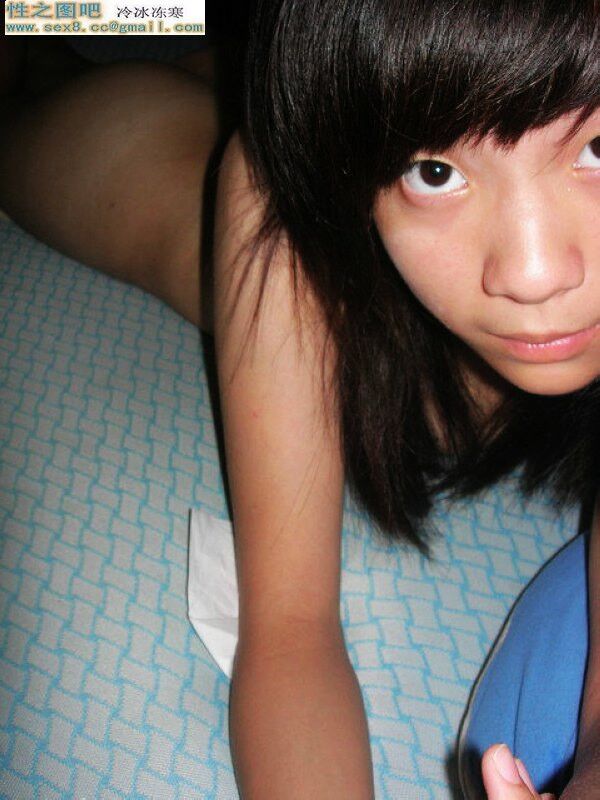 Super Cute Chinese schoolgirl’s sweet pussy, anus photos leake 5 of 50 pics