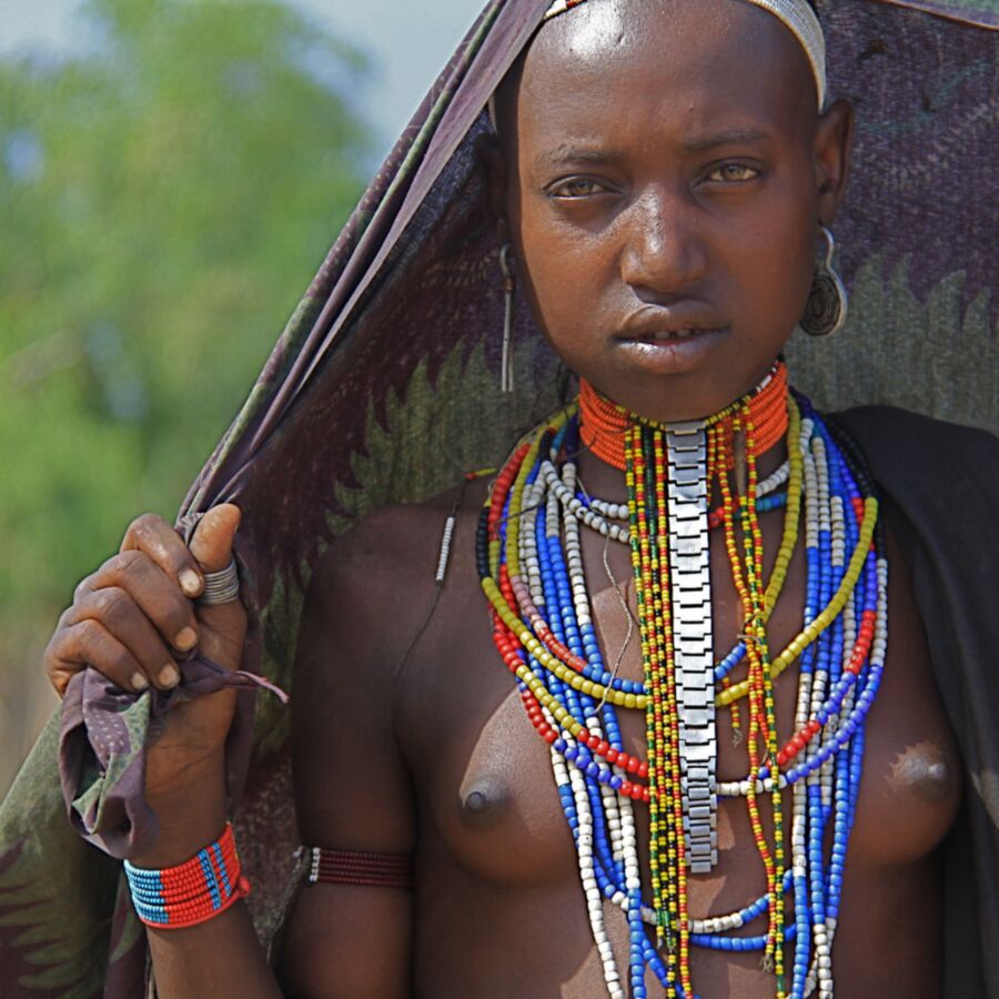 Free porn pics of African tribe – Arbore (Ethiopia) 5 of 47 pics
