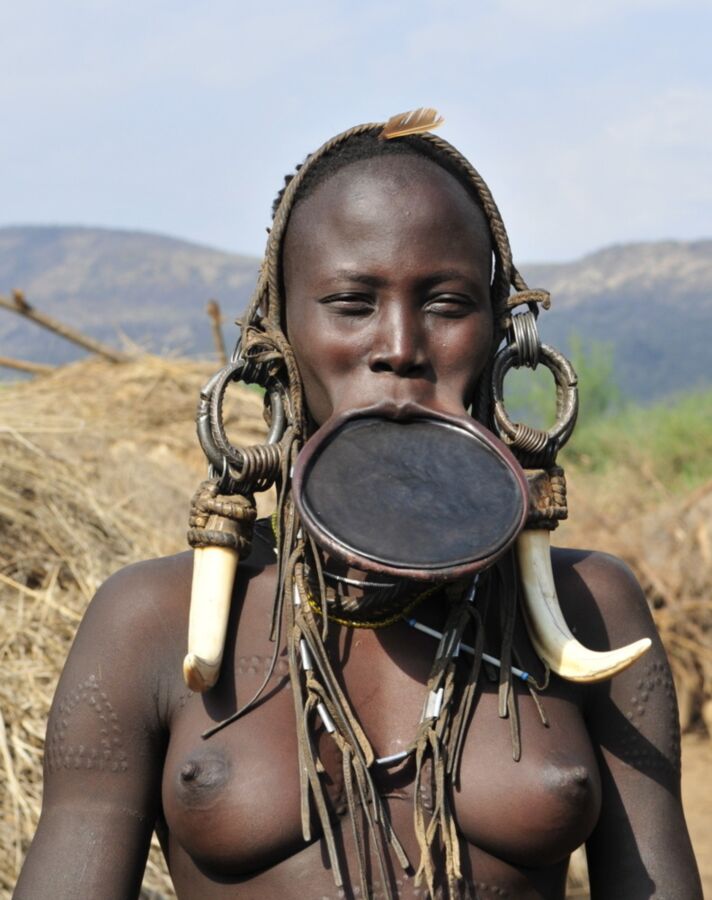 Free porn pics of African tribe – Mursi (Ethiopia) 10 of 41 pics
