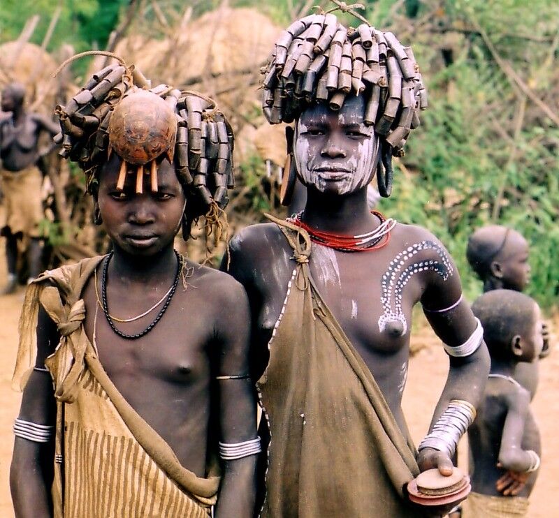 Free porn pics of African tribe – Mursi (Ethiopia) 7 of 41 pics