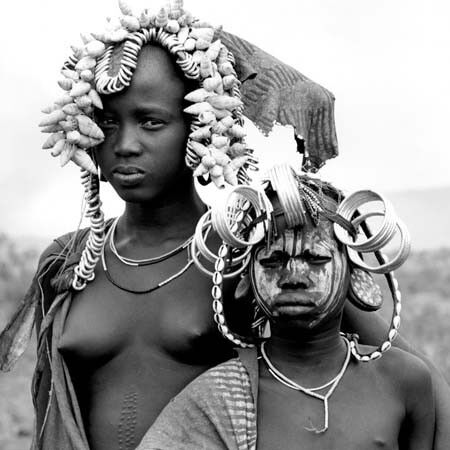 Free porn pics of African tribe – Mursi (Ethiopia) 19 of 41 pics