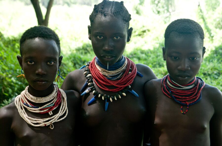 Free porn pics of African tribe – Mursi (Ethiopia) 8 of 41 pics