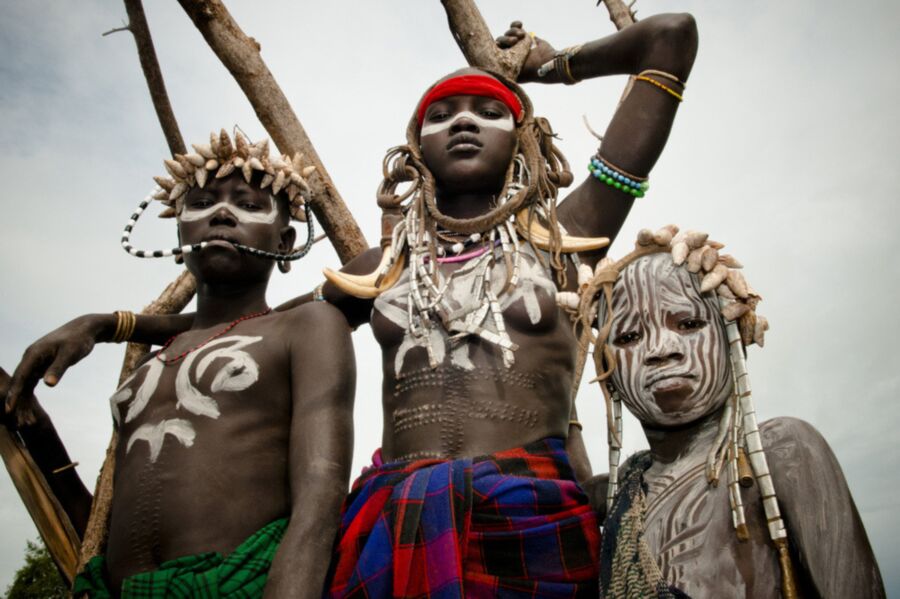 Free porn pics of African tribe – Mursi (Ethiopia) 7 of 41 pics