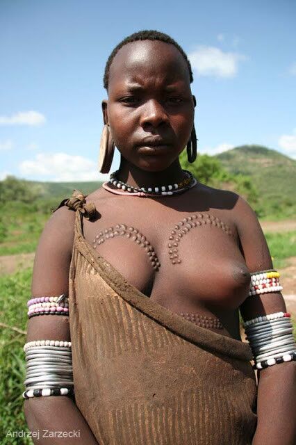 Free porn pics of African tribe – Mursi (Ethiopia) 11 of 41 pics
