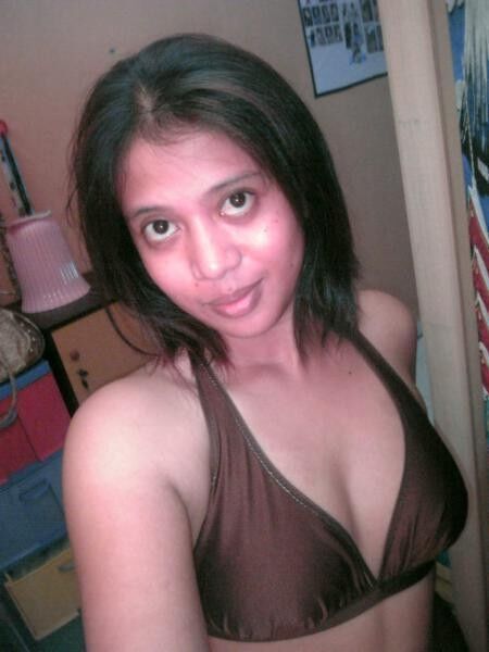 Melati - Indonesia Sexy Teen (no nude) 2 of 13 pics
