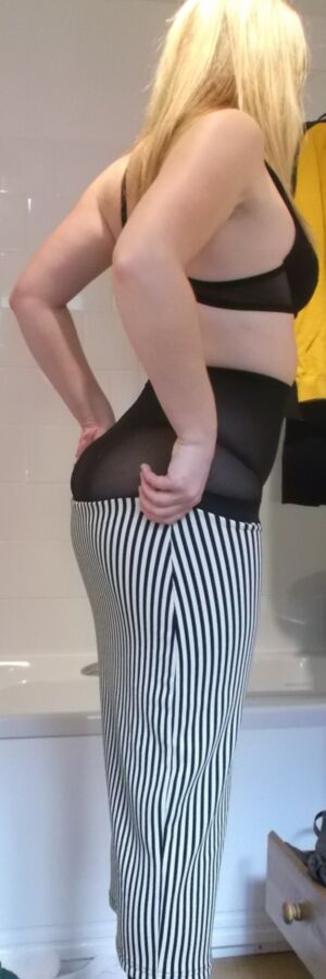 GF dressing in slutty pencil skirt for office - PLS COMMENT 11 of 23 pics