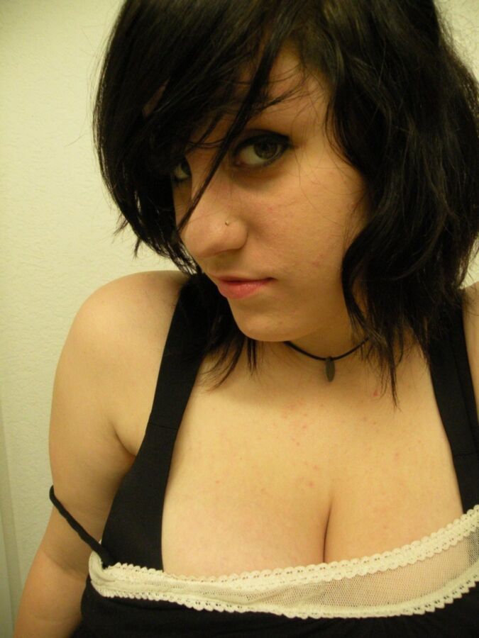 Free porn pics of Heavy-titted goth teen 6 of 21 pics