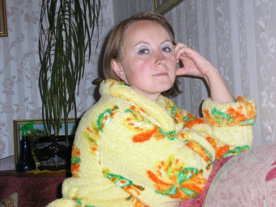 Free porn pics of Russian teacher posing 1 of 57 pics