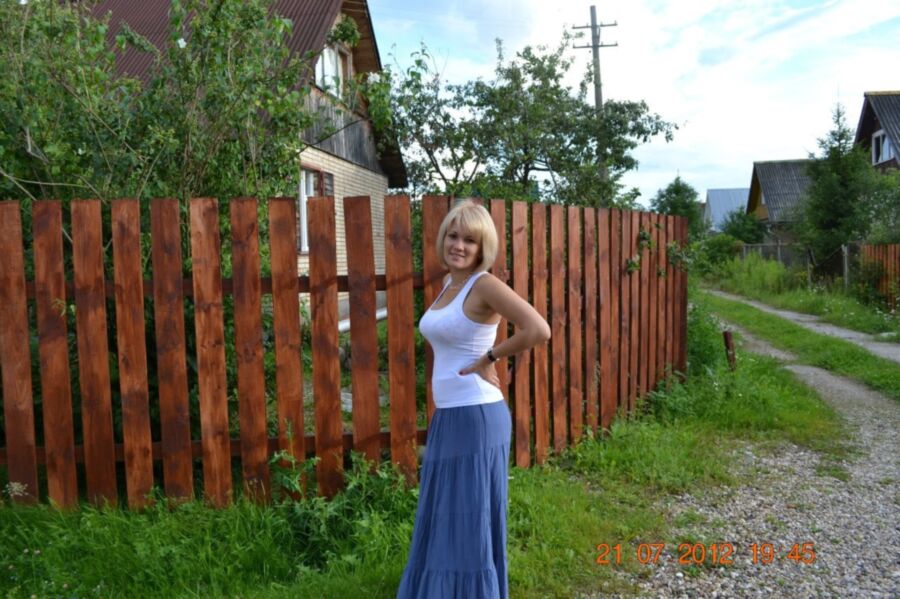 Russian wife Elena Malisheva NN 8 of 13 pics