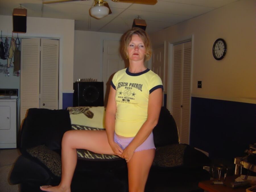 Free porn pics of a shy young lady kellie anne 9 of 122 pics