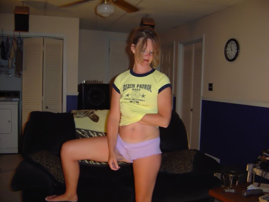 Free porn pics of a shy young lady kellie anne 10 of 122 pics