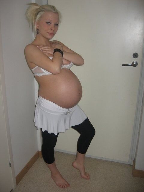 Free porn pics of Pregnant and stockings 9 of 39 pics