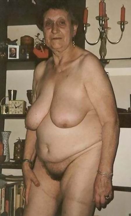 Free porn pics of Grandma Popped her Tits Out 7 of 99 pics